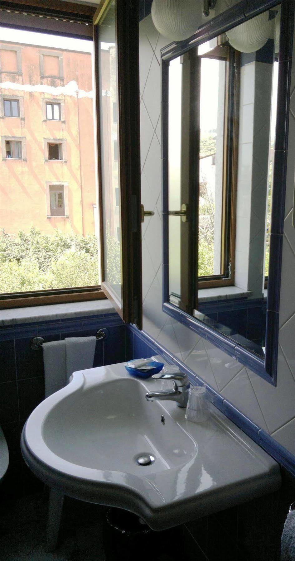 Central Park Hotel